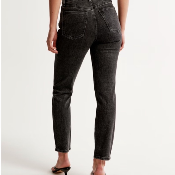 Abercrombie & Fitch Women's High Rise Mom Jean - Picture 4 of 5